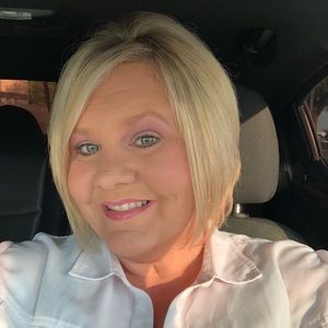 Meet your Posher, Dollie